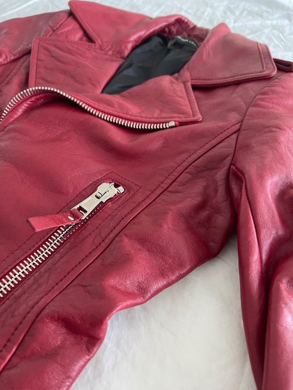 Authentic Balenciaga Leather jacket - Picture 4 of 11